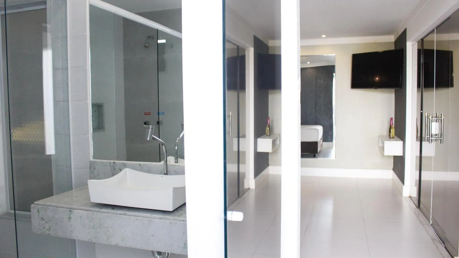 Lux Motel Натал 0*,